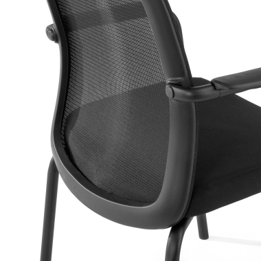 chaise visiteur noir siena maille accoudoirs fixes 10