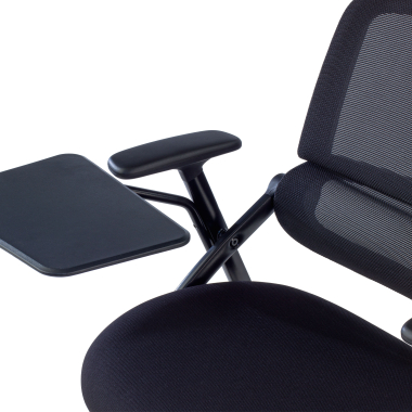 chaise avec tablette noir avec une palette d ecriture roulettes maille accoudoirs mobiles 10