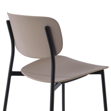 chaise de conference beige 4 pattes plastique sans accoudoirs 5