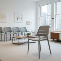 Chaise empilable en polypropylène Helda, dossier enveloppant