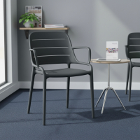 Chaise empilable en...