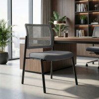 Chaise visiteur Hermes, piètement 4 pieds, assise large, dossier en maille