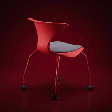 chaise avec tablette rouge chaise avec roulettes plastique sans accoudoirs 10