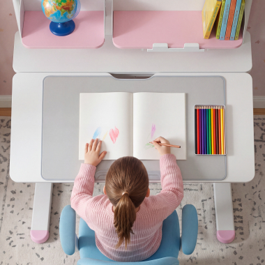 bureau pour jeunes avec passe cables blanc rose ergokid 5