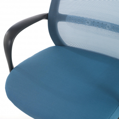 chaise pivotante bleu structure noire maille accoudoirs fixes 4