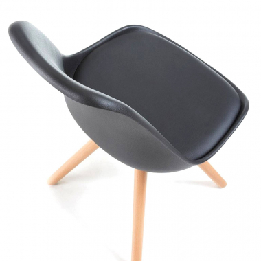 chaise scandinave noir chaise pieds en bois plastique sans accoudoirs 5