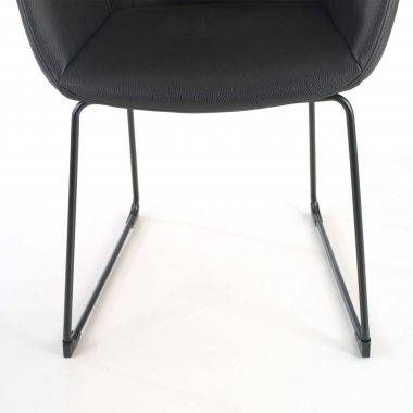 chaise de conference noir pietement luge simil cuir accoudoirs fixes 5