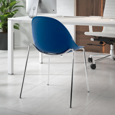 chaise de conference bleu 4 pattes plastique sans accoudoirs 2