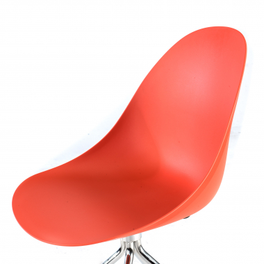 chaise de reunion rouge base pyramide plastique sans accoudoirs 5