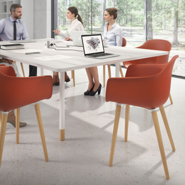 chaise scandinave orange pivotante en bois plastique accoudoirs fixes 2