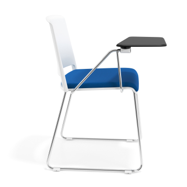 chaise avec tablette blanc bleu avec une ecritoire rembourree tissu sans accoudoirs 3