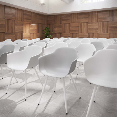 chaise de conference blanc gris 4 pattes plastique accoudoirs fixes 2